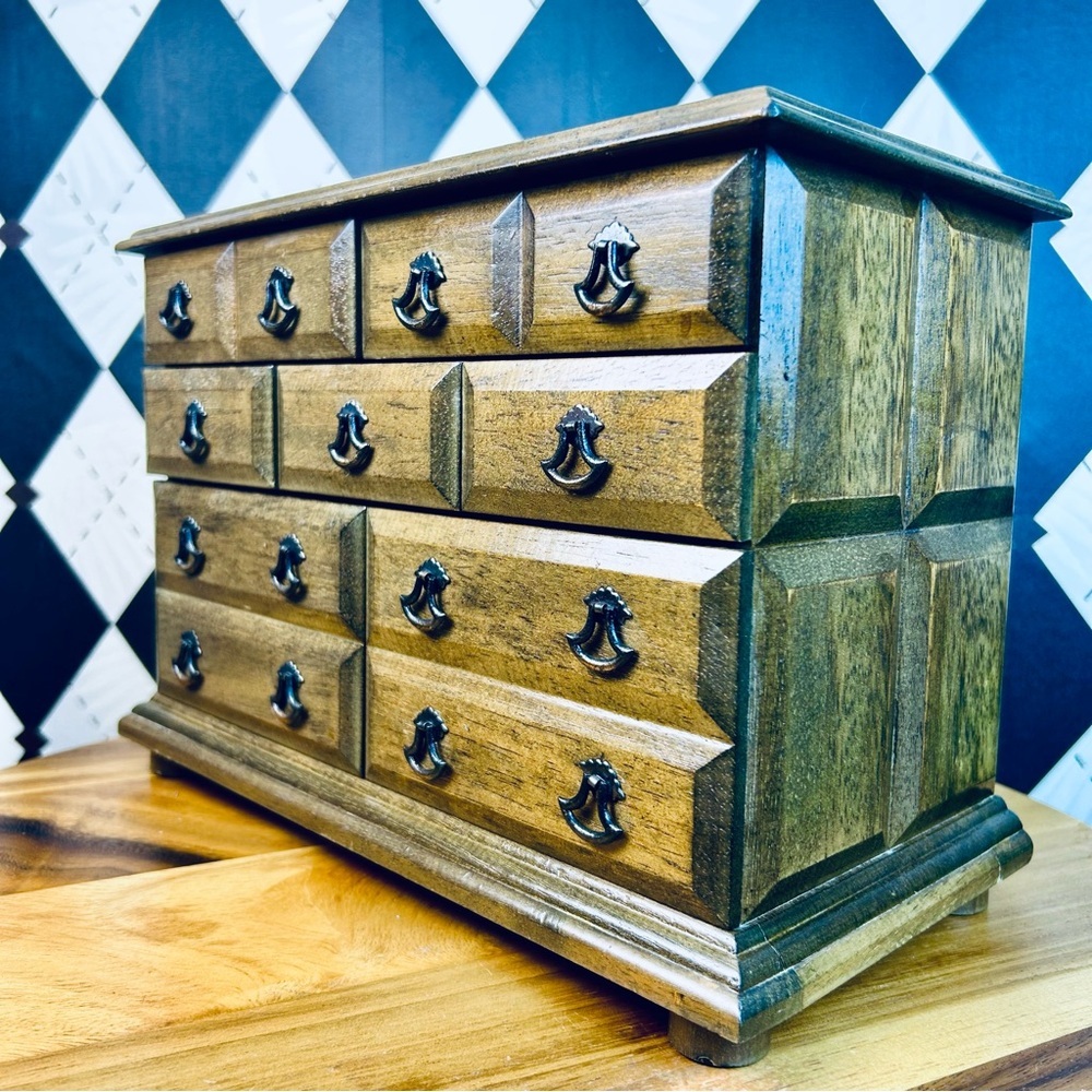 Jewelry Music Chest Interior Red Lining| Schmid Bros Collectible Vintage Luxury